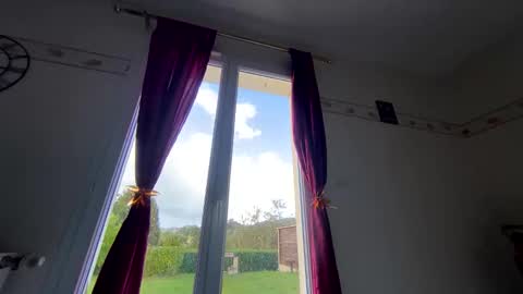 Snapshot of pascalou02 chatting on 5, 10, 2025 pascalou02 online show from 5, 10, 2025