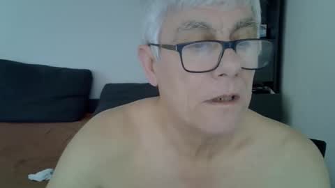 Snapshot of patrick5275 chatting on 2, 2, 2025 patrick5275 online show from 2, 2, 2025