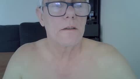 Snapshot of patrick5275 chatting on 10, 2, 2025 patrick5275 online show from 10, 2, 2025