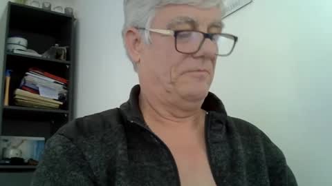 Snapshot of patrick5275 chatting on 2, 3, 2025 patrick5275 online show from 2, 3, 2025