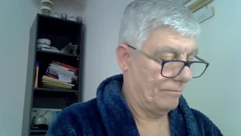 Snapshot of patrick5275 chatting on 5, 3, 2025 patrick5275 online show from 5, 3, 2025