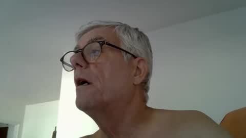 Snapshot of patrick5275 chatting on 12, 9, 2025 patrick5275 online show from 12, 9, 2025