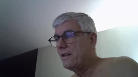 Snapshot of patrick5275 chatting on 10, 10, 2025 patrick5275 online show from 10, 10, 2025