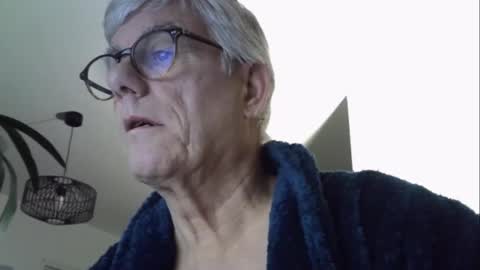 Snapshot of patrick5275 chatting on 13, 11, 2025 patrick5275 online show from 13, 11, 2025