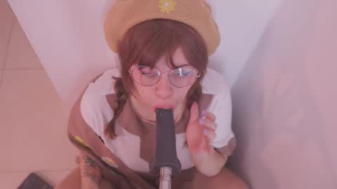 Paula online show from 11, 11, 2025