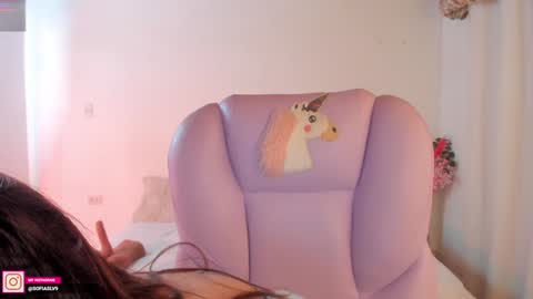 Sofa online show from 25, 1, 2025