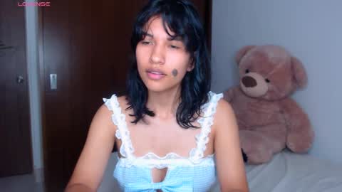 pau_heart_ online show from 26, 10, 2025