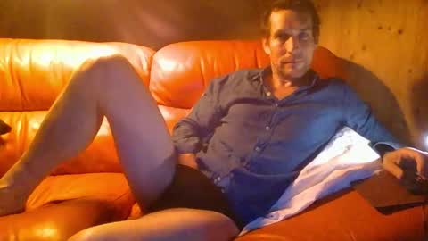 Snapshot of paueriwan chatting on 8, 11, 2025 paueriwan online show from 8, 11, 2025