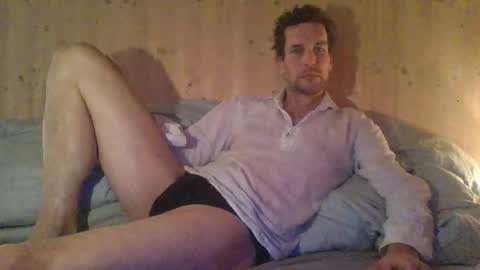 Snapshot of paueriwan chatting on 14, 12, 2025 paueriwan online show from 14, 12, 2025