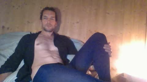 Snapshot of paueriwan chatting on 18, 12, 2025 paueriwan online show from 18, 12, 2025