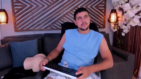 Paul Rivera online show from 20, 11, 2025