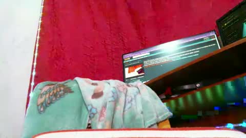 PAULA VALENTINA online show from 18, 2, 2025