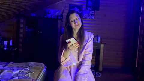 Ashley Cooper online show from 4, 10, 2025