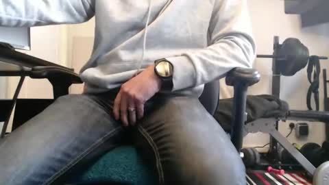 paulie120464 online show from 18, 10, 2025