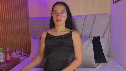 paulina  online show from 9, 11, 2025