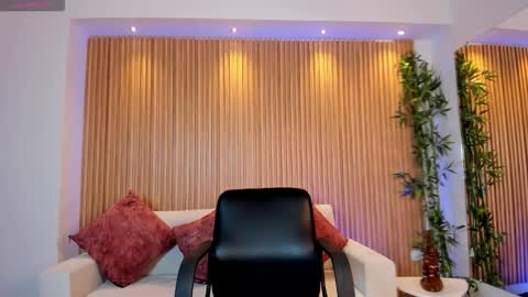 Snapshot of paulina_sweett chatting on 14, 2, 2026 Paulina online show from 14, 2, 2026