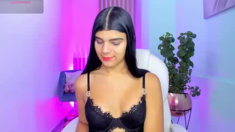 Paulina Belle online show from 10, 2, 2025