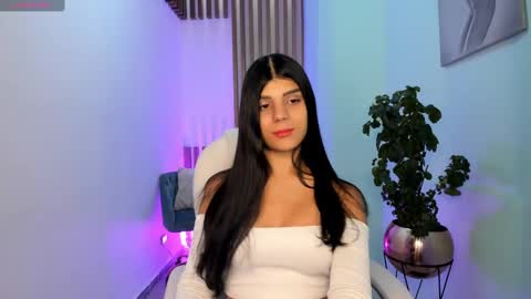 Paulina Belle online show from 11, 2, 2025