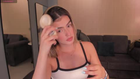 Paulina Santos  online show from 9, 3, 2025