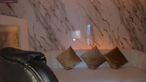 Paulina Santos  online show from 9, 10, 2025