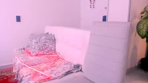 Snapshot of paulinerussell chatting on 25, 2, 2025 vle online show from 25, 2, 2025