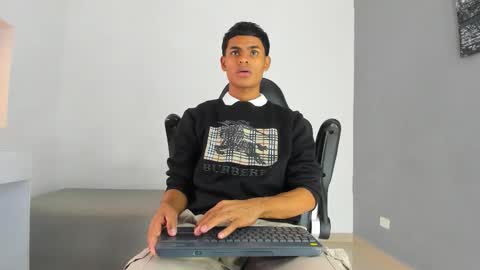 Paull Cassidy online show from 27, 10, 2025