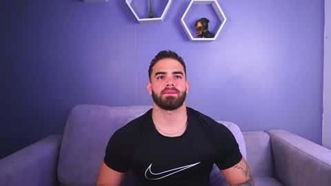 Paul Phoenix online show from 17, 11, 2025