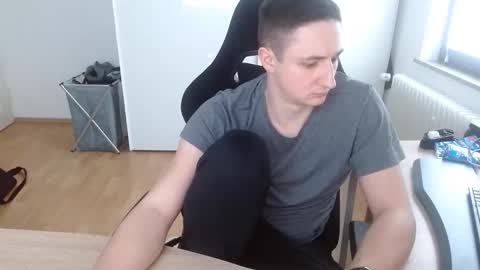 Snapshot of paulthesub chatting on 8, 1, 2026 Paul online show from 8, 1, 2026