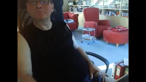 Pavlov aka Peter online show from 4, 2, 2026