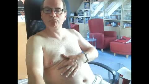 Pavlov aka Peter online show from 7, 4, 2026