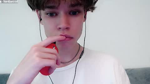 pawclaw online show from 21, 10, 2025