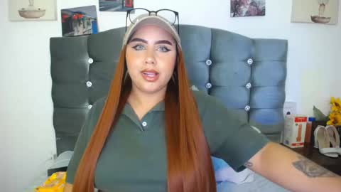 Snapshot of payton_bailey chatting on 22, 10, 2025 Payton online show from 22, 10, 2025