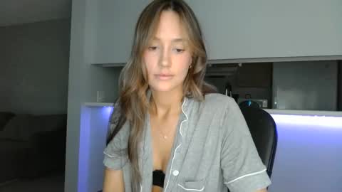 Snapshot of paytondreams chatting on 2, 10, 2025 Payton online show from 2, 10, 2025