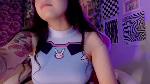  P E A C H   online show from 4, 2, 2026