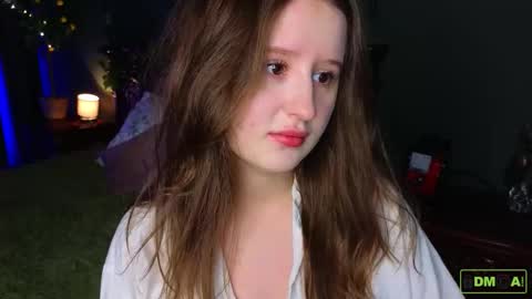 Snapshot of peach_mila chatting on 19, 11, 2025 your love online show from 19, 11, 2025