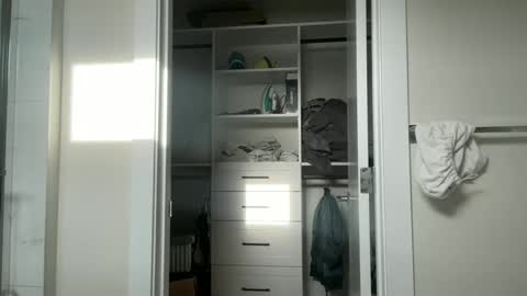 Snapshot of peacheekitty chatting on 30, 11, 2025 Effyyyyy online show from 30, 11, 2025