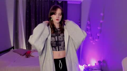 Snapshot of peachymaybe chatting on 12, 10, 2025 Peachy not a bb baby love or something Please call me Peachy online show from 12, 10, 2025