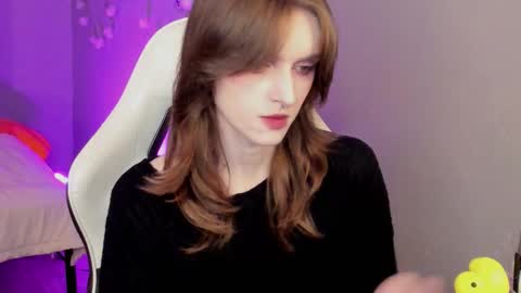 Snapshot of peachymaybe chatting on 15, 10, 2025 Peachy not a bb baby love or something Please call me Peachy online show from 15, 10, 2025