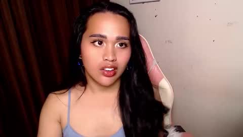 Snapshot of peakaboo_xx chatting on 18, 3, 2026 Angel Creamdensada online show from 18, 3, 2026