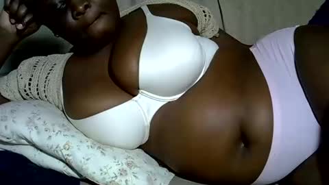 Snapshot of pearl_33 chatting on 2, 11, 2025 Keci online show from 2, 11, 2025