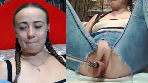 Snapshot of pearl_helen chatting on 27, 10, 2025 pearl_helen online show from 27, 10, 2025