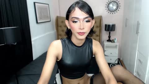Pearl online show from 4, 2, 2025