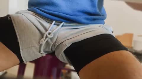 Snapshot of pedroserrano2000 chatting on 10, 11, 2025 PedrOO OO online show from 10, 11, 2025