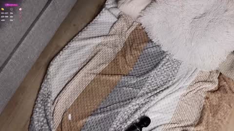 Snapshot of peek_in_my_window chatting on 17, 1, 2025 tony online show from 17, 1, 2025