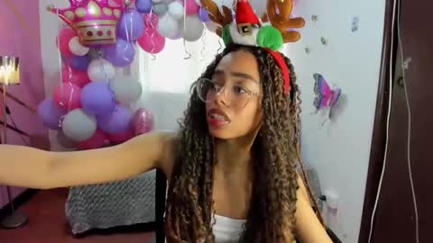 peneelopeecute online show from 18, 12, 2024