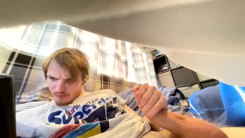 Snapshot of penguin666778 chatting on 9, 9, 2025 Penguin online show from 9, 9, 2025