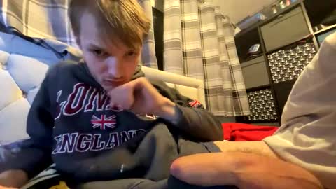 Penguin online show from 14, 12, 2025