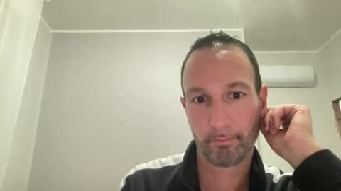 Snapshot of peppinslosqualo chatting on 23, 10, 2025 peppinslosqualo online show from 23, 10, 2025