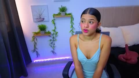 pequitasmedusa9 online show from 14, 10, 2025