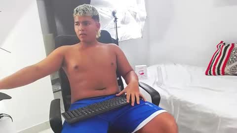 Snapshot of percibal_junior1 chatting on 1, 2, 2025 percibal_junior1 online show from 1, 2, 2025